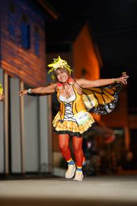 BIB: 50235
                            <button type="button" onclick="openModal(21742749)" class="btn btn-primary btn-sm float-right btn-popup" data-toggle="modal" data-target=".modal-high-quality">
                        <i class="fas fa-shopping-cart"></i> Add to Cart
                    </button>
                                            <button type="button" onclick="isThisMe(21742749, true)" class="btn btn-success btn-sm float-right btn-popup btn-isme hidden" data-toggle="tooltip" data-placement="bottom" title="นี่คือรูปของคุณใช่ไหม คลิกที่นี่เพื่อเอาเข้าอัลบั้ม">
                        <i class="fas fa-plus"></i> Add to album
                    </button>
                    <button type="button" onclick="isThisMe(21742749, false)" class="btn btn-warning btn-sm float-right btn-popup btn-isnotme hidden">
                        <i class="fas fa-ban"></i> Remove from album
                    </button>